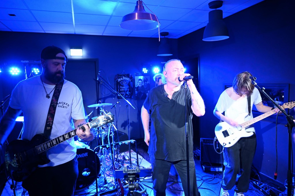 ../Images/10 jaar Ro's Barbershop 321.jpg